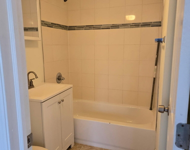 2962 Sw 17th Street - Photo Thumbnail 3