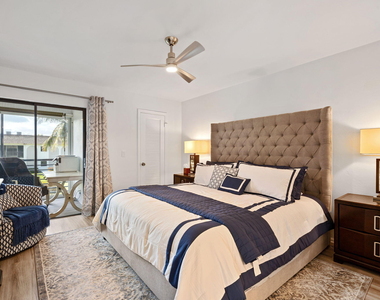 755 Saturn Street - Photo Thumbnail 7