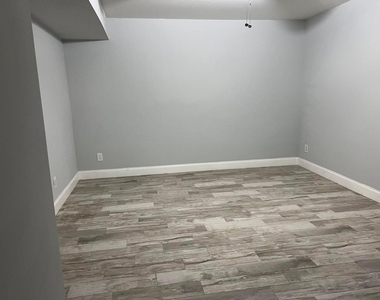 817 S L Street - Photo Thumbnail 3