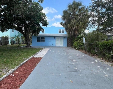 817 S L Street - Photo Thumbnail 5