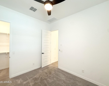 5214 W Thresher Way - Photo Thumbnail 18