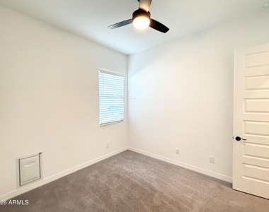 5214 W Thresher Way - Photo Thumbnail 17