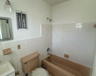 5881 Ne 18th Avenue - Photo Thumbnail 4