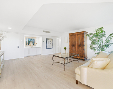 100 Se 5th Avenue - Photo Thumbnail 9