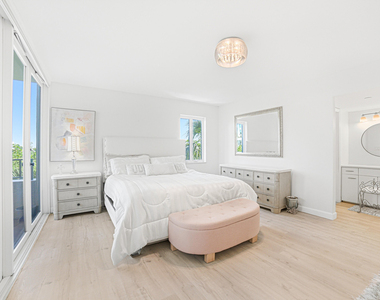 100 Se 5th Avenue - Photo Thumbnail 21