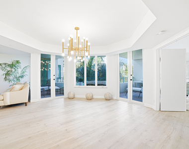 100 Se 5th Avenue - Photo Thumbnail 14