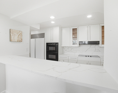 100 Se 5th Avenue - Photo Thumbnail 16