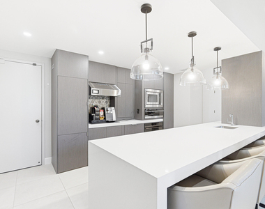 100 Se 5th Avenue - Photo Thumbnail 46