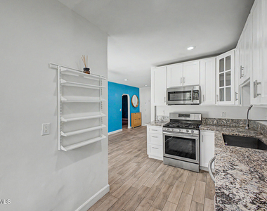 3026 N 27th Street - Photo Thumbnail 11