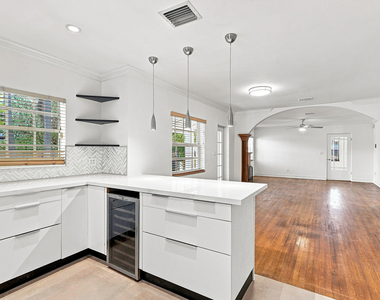 1658 Jackson Street - Photo Thumbnail 8