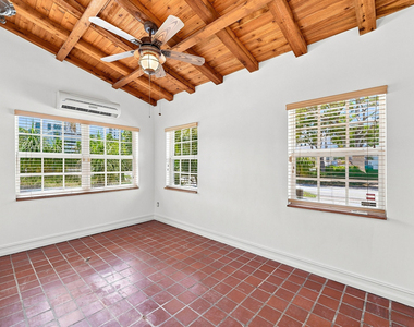 1658 Jackson Street - Photo Thumbnail 3