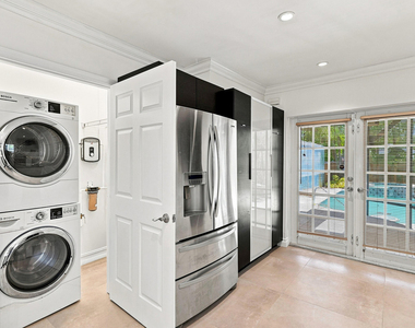 1658 Jackson Street - Photo Thumbnail 13
