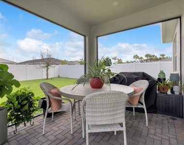 14047 Sw Safi Terrace - Photo Thumbnail 33