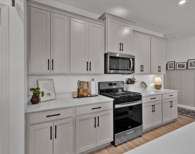 14047 Sw Safi Terrace - Photo Thumbnail 9