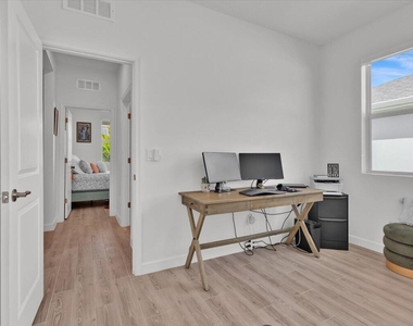14047 Sw Safi Terrace - Photo Thumbnail 22