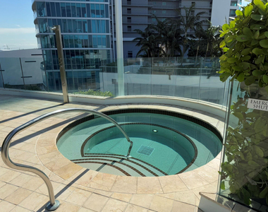 900 Biscayne Boulevard - Photo Thumbnail 70