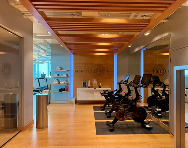 900 Biscayne Boulevard - Photo Thumbnail 50