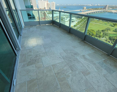 900 Biscayne Boulevard - Photo Thumbnail 25