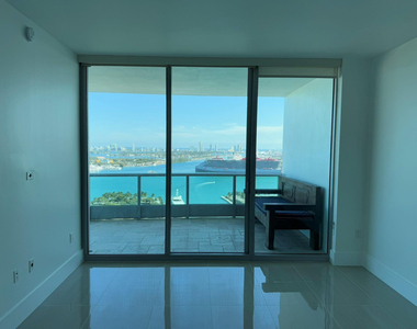 900 Biscayne Boulevard - Photo Thumbnail 4