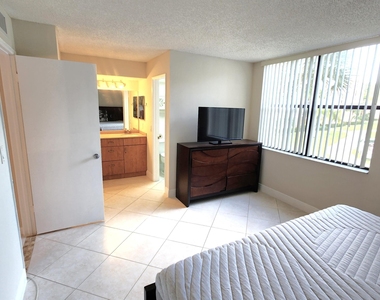 955 Dotterel Road - Photo Thumbnail 8