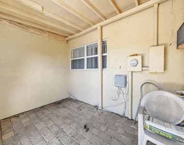 221 Nw 43rd Place - Photo Thumbnail 31