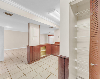 221 Nw 43rd Place - Photo Thumbnail 44
