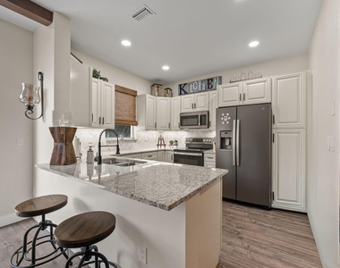 123 Wakulla Springs Way - Photo Thumbnail 13