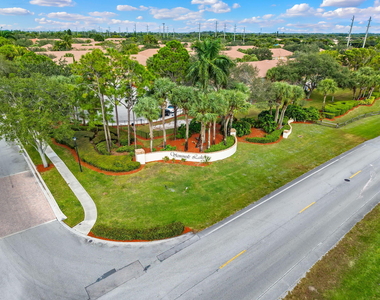 123 Wakulla Springs Way - Photo Thumbnail 6