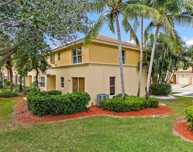 123 Wakulla Springs Way - Photo Thumbnail 4