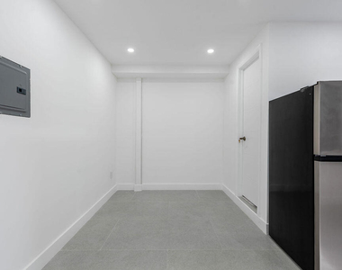 321 Nw 21st Avenue - Photo Thumbnail 4
