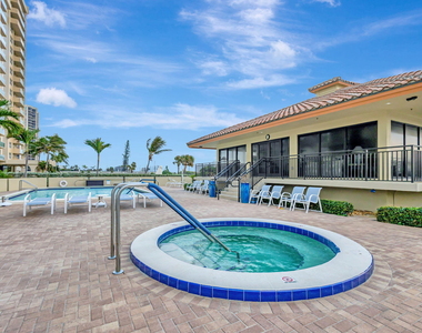 5460 N Ocean Drive - Photo Thumbnail 39