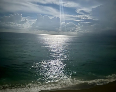 5460 N Ocean Drive - Photo Thumbnail 34