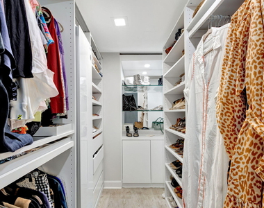 5460 N Ocean Drive - Photo Thumbnail 17
