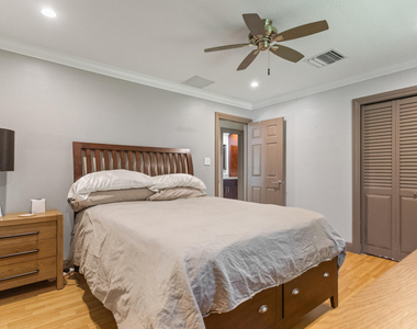 4050 Nw 7th Lane - Photo Thumbnail 8