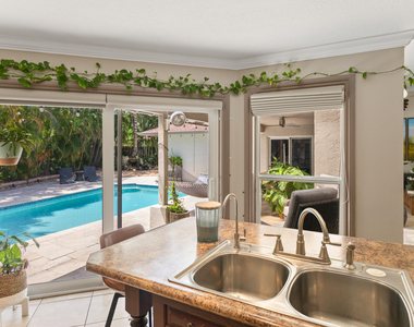 4050 Nw 7th Lane - Photo Thumbnail 45