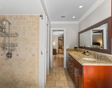 4050 Nw 7th Lane - Photo Thumbnail 21