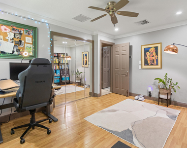 4050 Nw 7th Lane - Photo Thumbnail 13