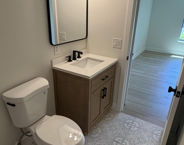 629 Sea Pine Way - Photo Thumbnail 13