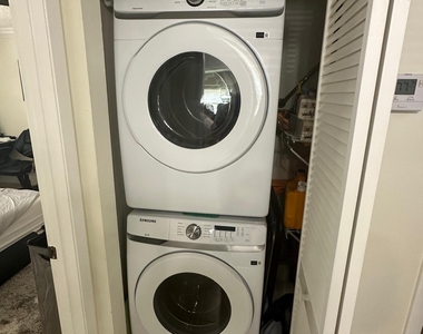3801 Inlet Circle - Photo Thumbnail 9