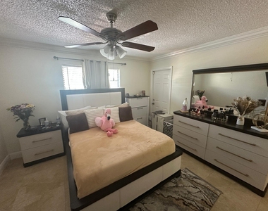 3801 Inlet Circle - Photo Thumbnail 13