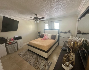 3801 Inlet Circle - Photo Thumbnail 12