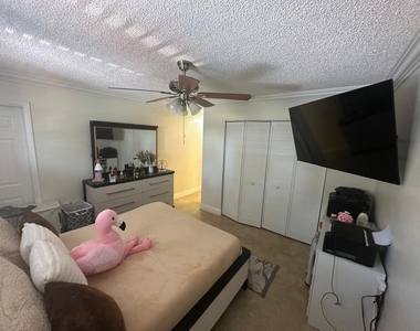 3801 Inlet Circle - Photo Thumbnail 14