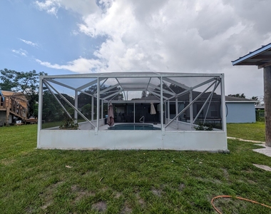 625 Coconut Avenue N - Photo Thumbnail 35