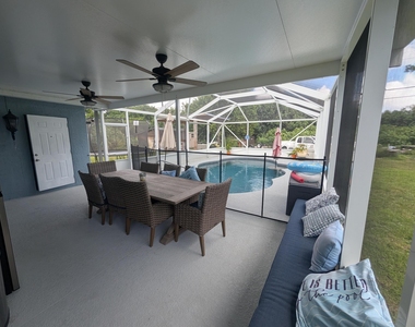 625 Coconut Avenue N - Photo Thumbnail 29