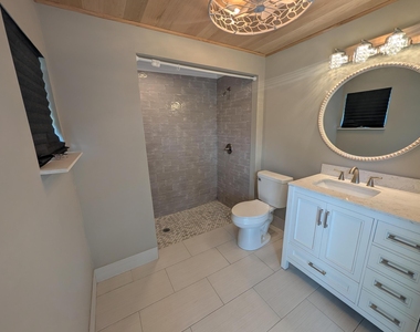 625 Coconut Avenue N - Photo Thumbnail 31