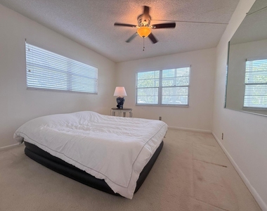 52 Mansfield B - Photo Thumbnail 22