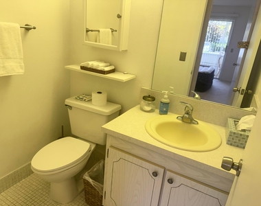 52 Mansfield B - Photo Thumbnail 17