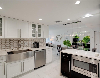 3450 S Ocean Boulevard - Photo Thumbnail 11
