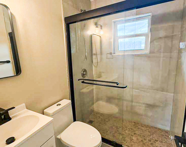 1502 Avenue I - Photo Thumbnail 4