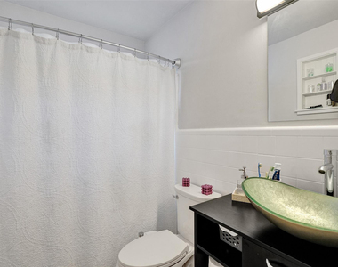 4240 Nw 21st Avenue - Photo Thumbnail 10